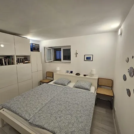 D And D Apartment