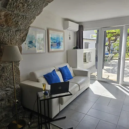 D And D Apartment *